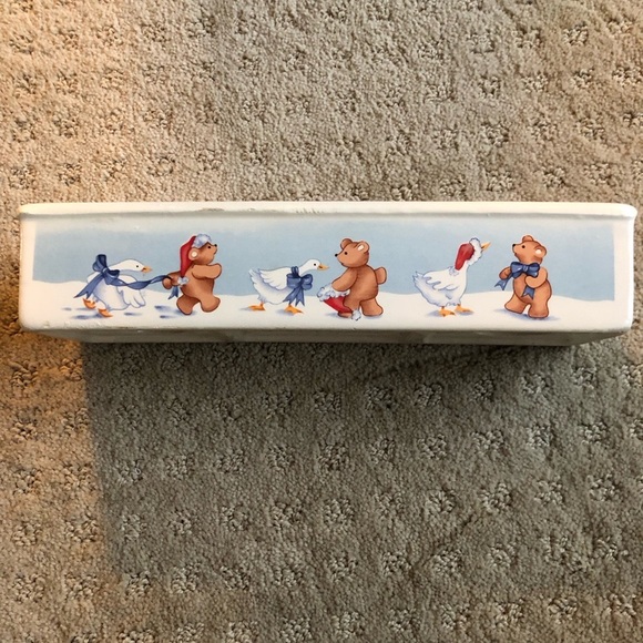 Vintage Quacker Cookie Dish Christmas Around the World - Picture 2 of 6